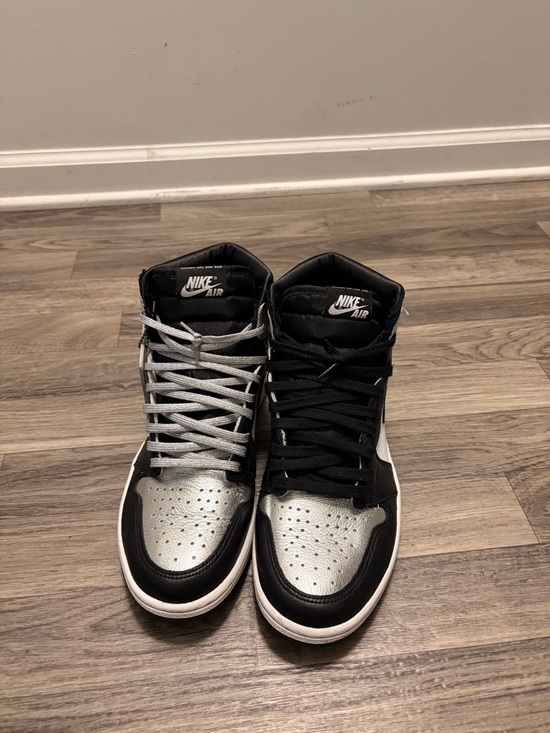 Nike Air Jordan 1 High Metallic Silver and Black - Picture 2 of 7